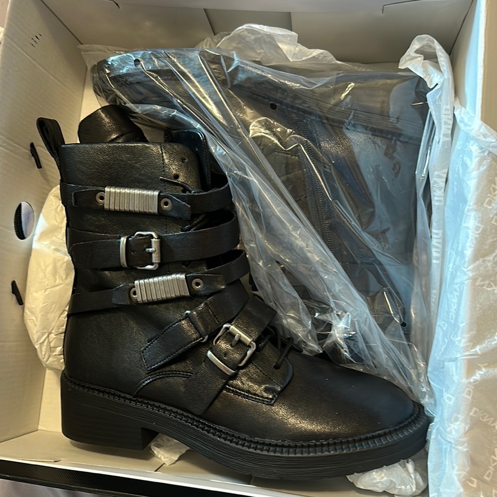 DKNY women’s boots